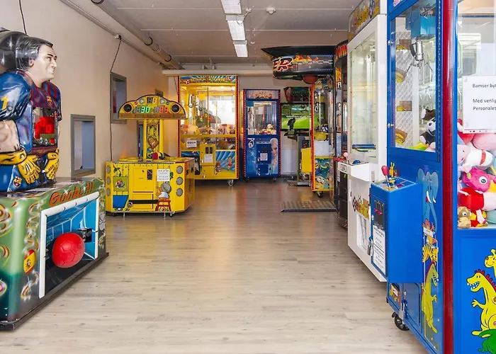 4 Person On In * Glesborg
